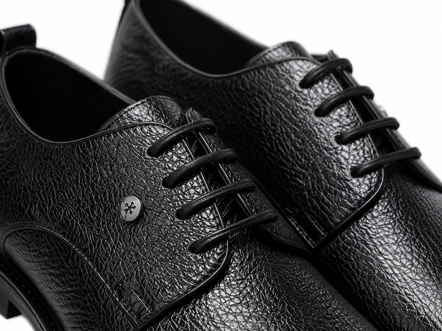 Shooz™ Obsidian Derby – Signature Grain Edition